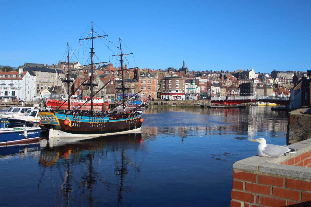 Little Gem * Whitby